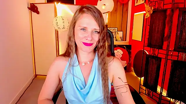 EmiliaBedy Chat XXX live