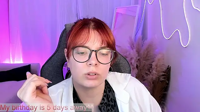 XXX chat uživo modela KeytSilvas