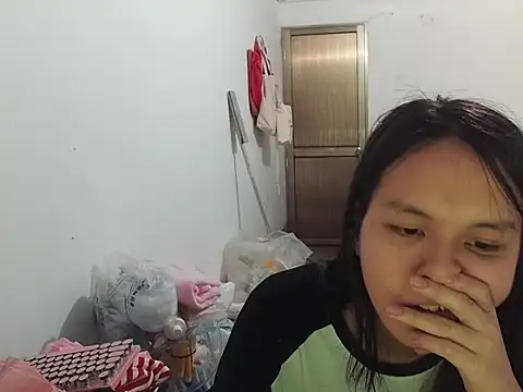RebelAura's Live XXX Chat