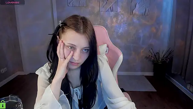 Tracey_Gill Chat XXX live