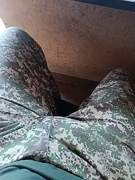 vladyslav18_ Adlı Modelin Canlı XXX Sohbeti