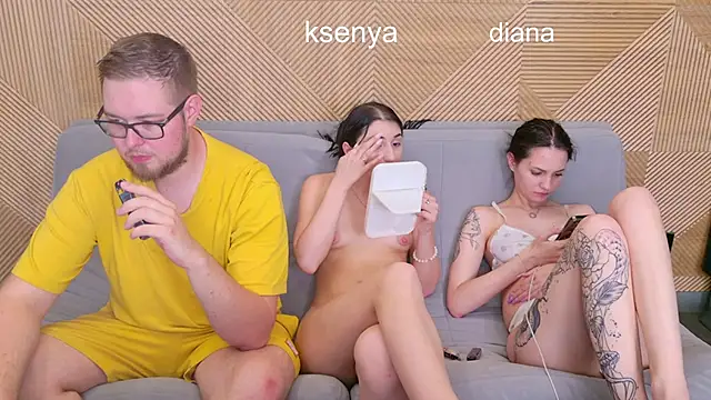 Ksenny 라이브 XXX 채팅