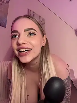 HugeBoobsAlice Live XXX Chat