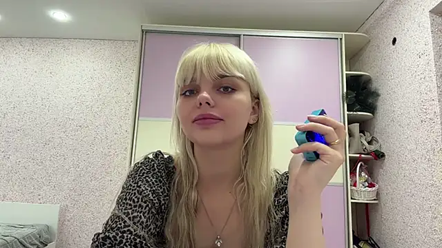 LucilleGrammontのライブXXXチャット