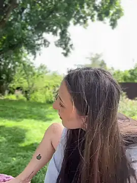 FlexibleDoll_'s Live XXX Chat