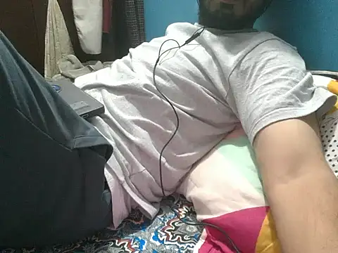 Precumboner 现场XXX聊天