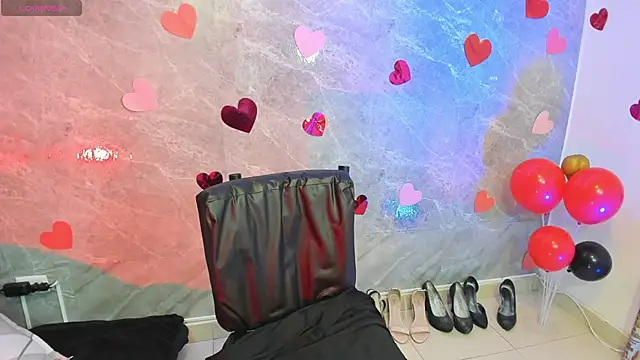 Chat XXX en directo de adellelennoxx