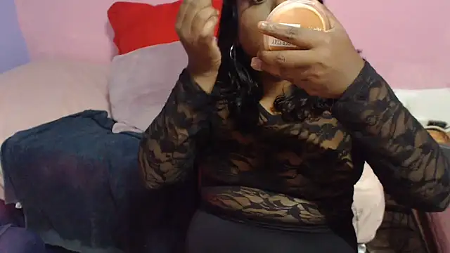 INDIANSIN2 Adlı Modelin Canlı XXX Sohbeti