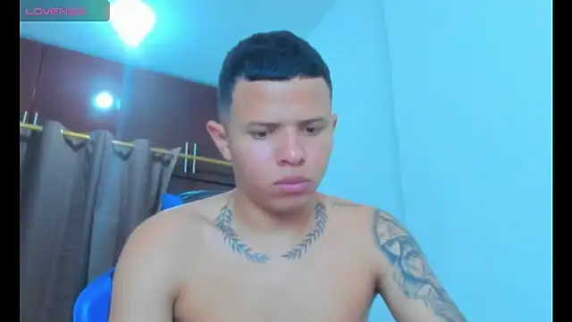 Steven_SlimBoy – Naživo XXX chat