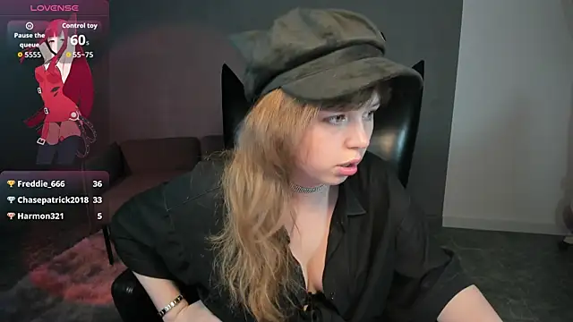 LeonaHicks Chat XXX in diretta