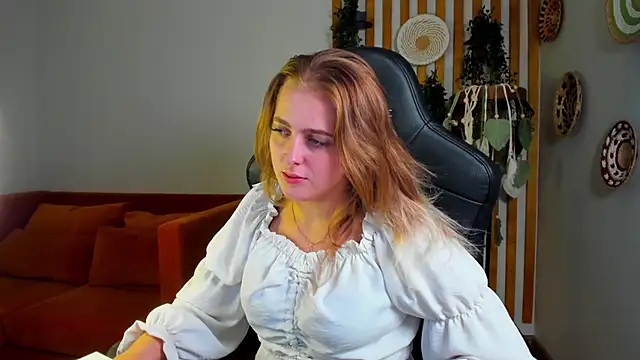 Chatroom XXX en direct de EllaBells