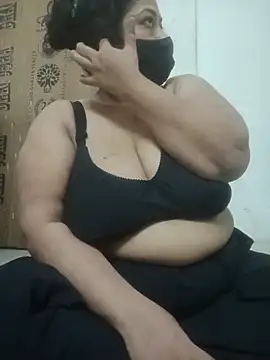 צ'אט XXX בשידור חי של zeepe19