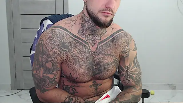 Chatroom XXX en direct de maxi_foxxx