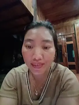 XXX chat uživo modela Lovephay8x