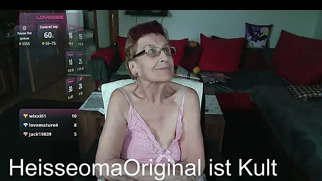 Chatroom XXX en direct de HeisseomaOriginal
