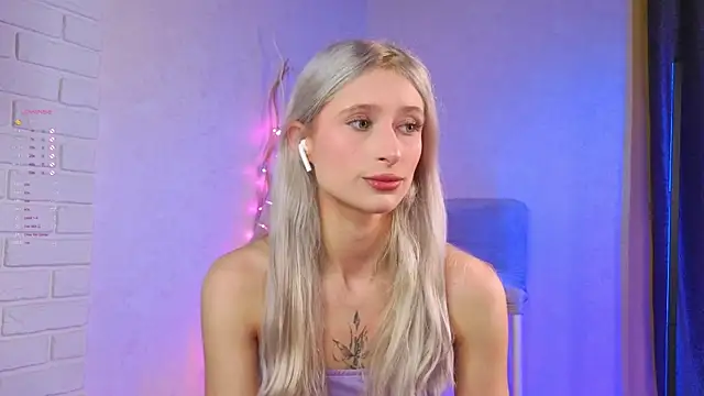LuxuryBarbie: онлайн-секс-чат