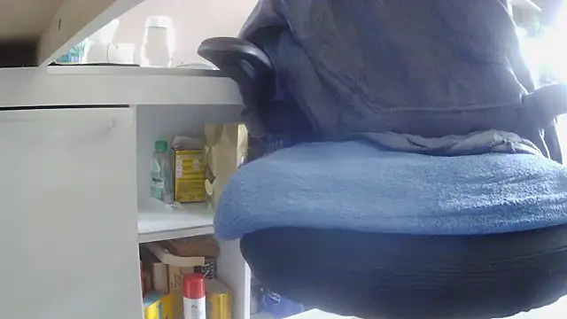 XXX chat uživo modela suedel65