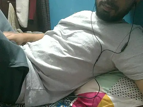 Precumboner ওয়েবক্যাম শো
