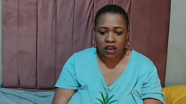 BUSTYQUEEN56_ Live XXX Chat