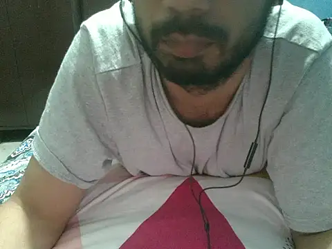 عرض كام Precumboner
