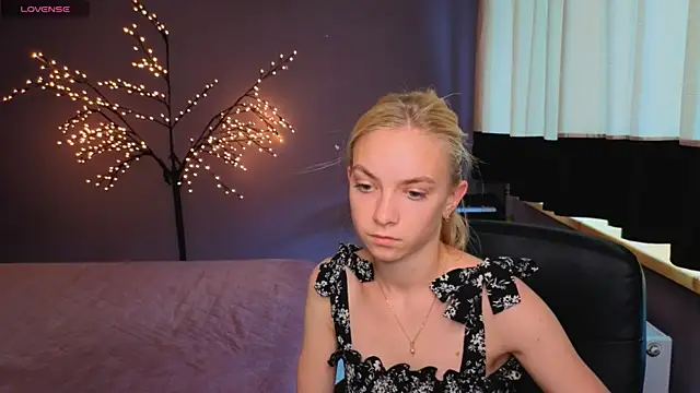 SonnySofia 라이브 XXX 채팅