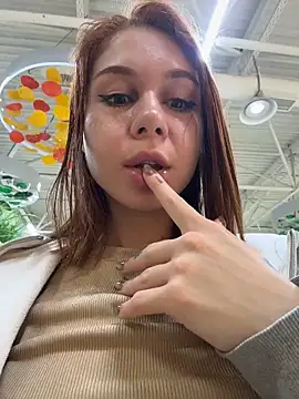 RosieSecret's Live XXX Chat