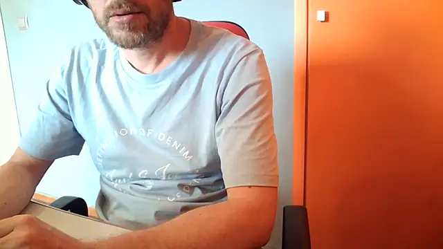truble78's Live XXX Chat