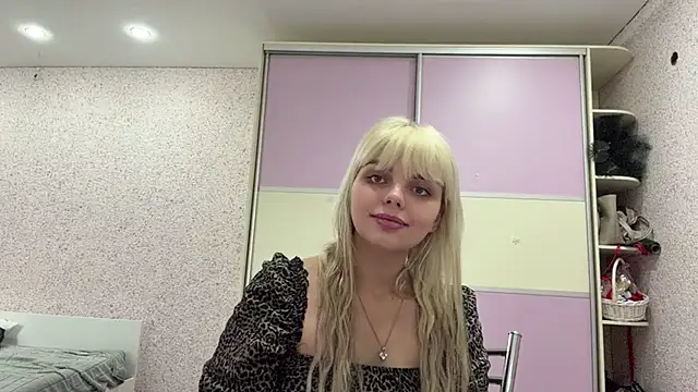 LucilleGrammont Live XXX-Chat
