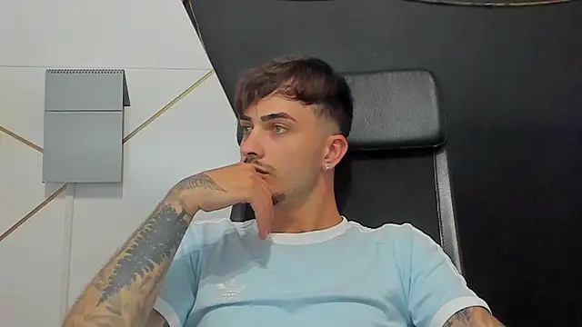 BrandonTate Live XXX Chat