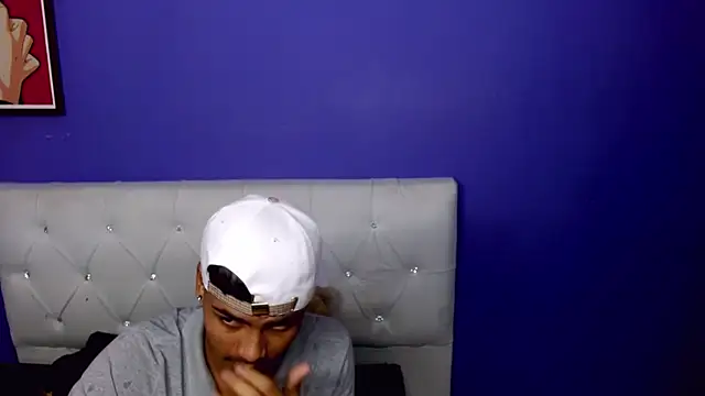 Angel_foxc13's Live XXX Chat
