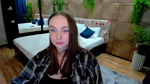 TrueReincarnation's Live XXX Chat