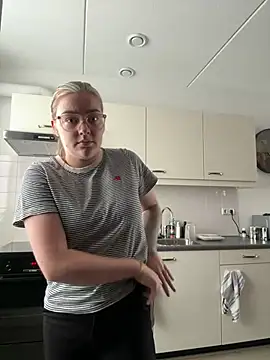 xX_HotCouple_Xx Adlı Modelin Canlı XXX Sohbeti