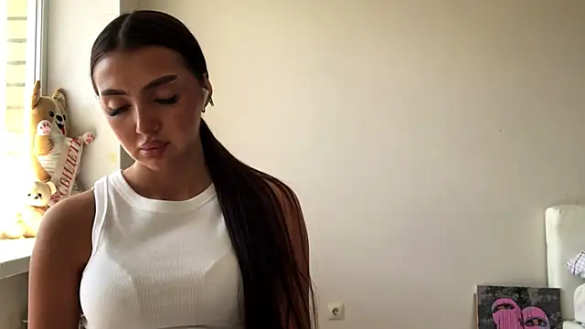 AlvinaMair's Live XXX Chat