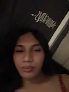 slutty_aki Adlı Modelin Canlı XXX Sohbeti