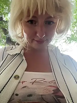 RonnieKiss' Live XXX Chat