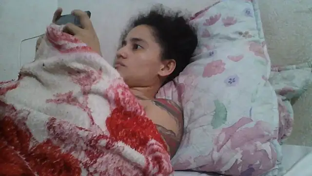 girl_tits' Live XXX Chat