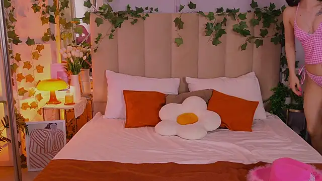 Meow_Nancy Adlı Modelin Canlı XXX Sohbeti