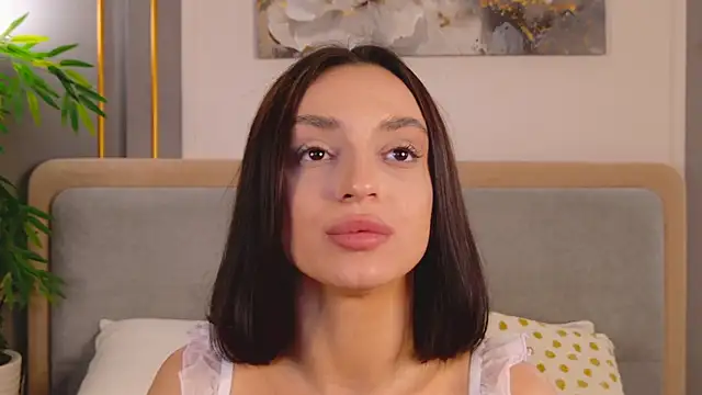 AdoraCortes' Live XXX Chat