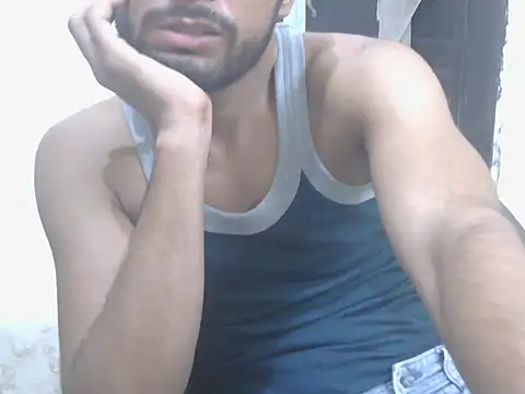 Chat +18 de Stubborndesiboy ao vivo