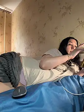 Naughtbaby_2025 Obrolan Langsung XXX