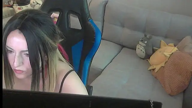 Sweet__Nectar élő XXX-chatje
