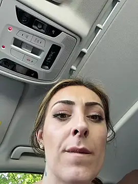 KatyRosel Adlı Modelin Canlı XXX Sohbeti