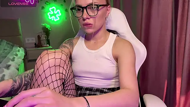 CandyRass élő XXX-chatje