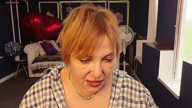 Kira_Kenett Live XXX Chat