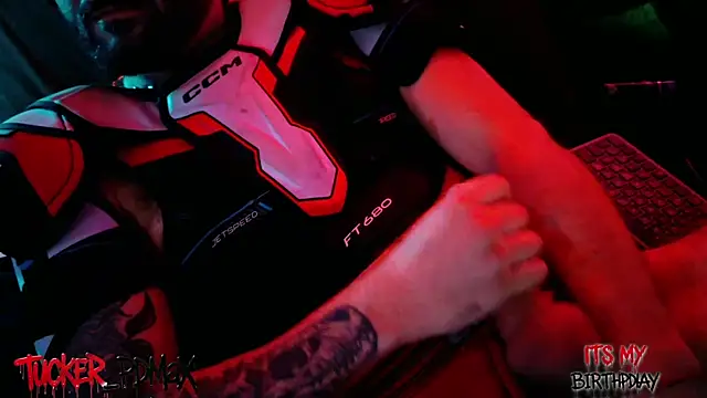 Chat XXX Live Tucker_pdmax