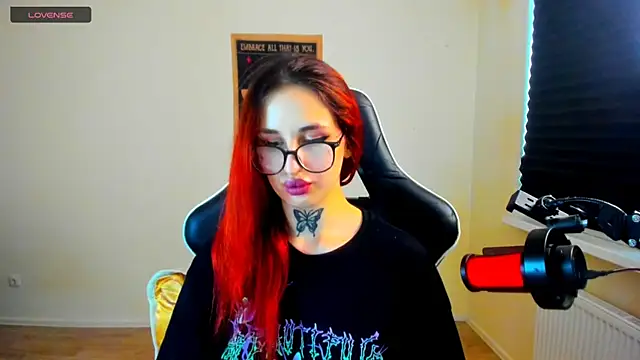 your_tora's Live XXX Chat