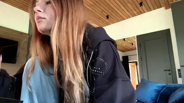 NikaLicka's Live XXX Chat