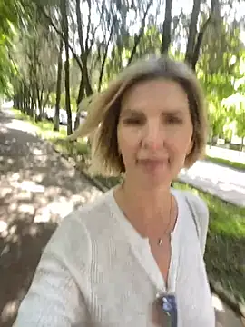 sensualEmilia Chat XXX in diretta