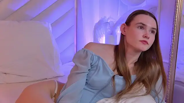 LillianYoung Adlı Modelin Canlı XXX Sohbeti