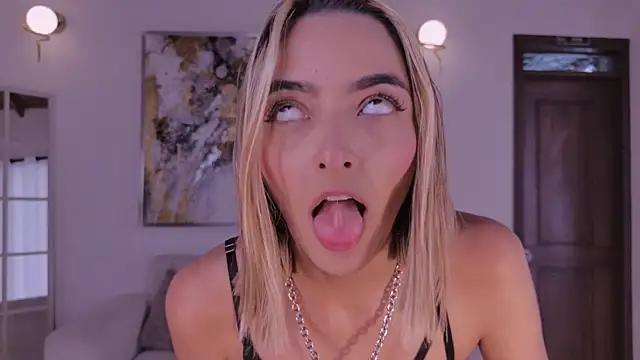 MelissaMoore_ Live XXX-chat
